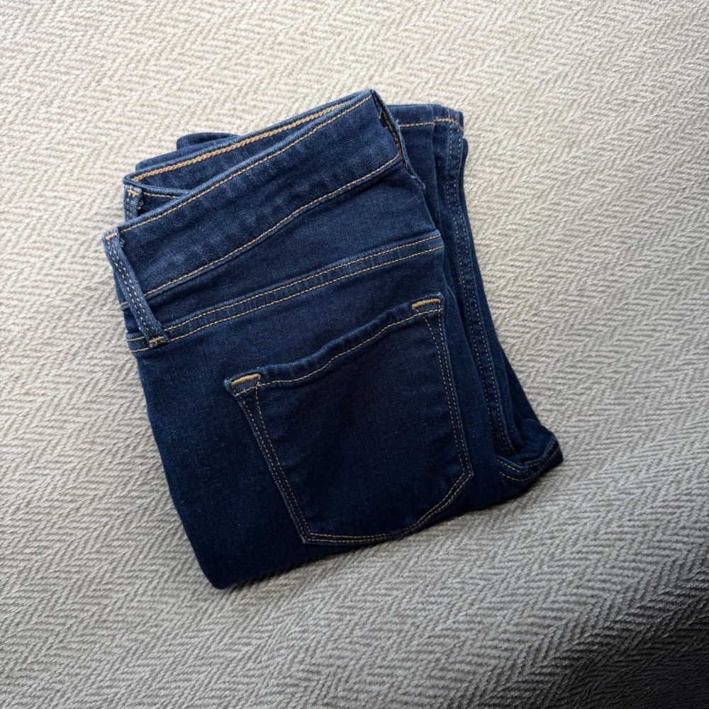 Old Navy Wow Boot-Cut Jeans 2 Dark Blue Denim Mid-Rise Classic Casual Pockets